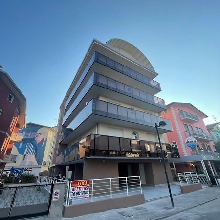 Woody Green Penthouse Sea View - Agenzia Cocal Caorle Buitenkant foto