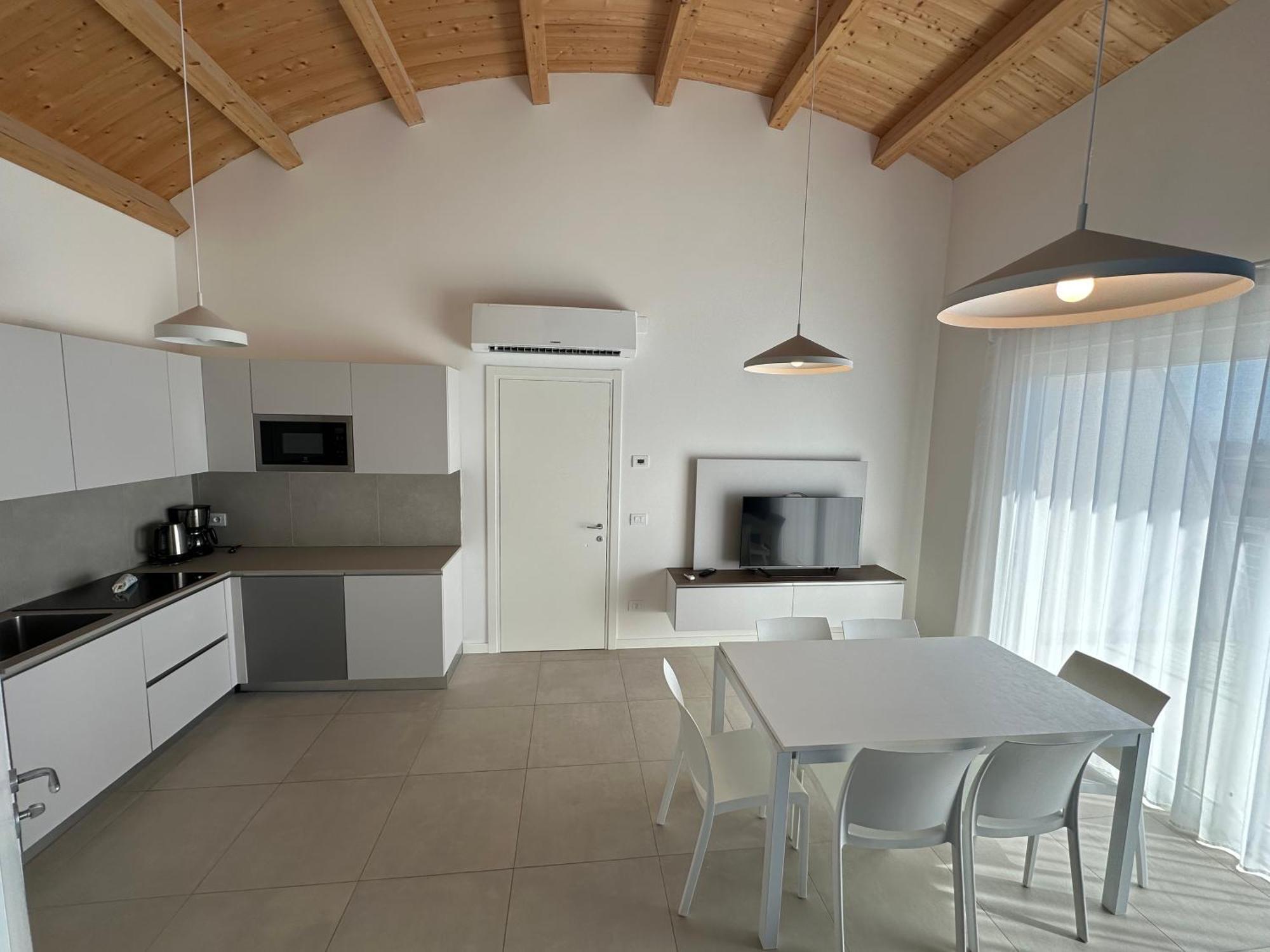 Woody Green Penthouse Sea View - Agenzia Cocal Caorle Buitenkant foto